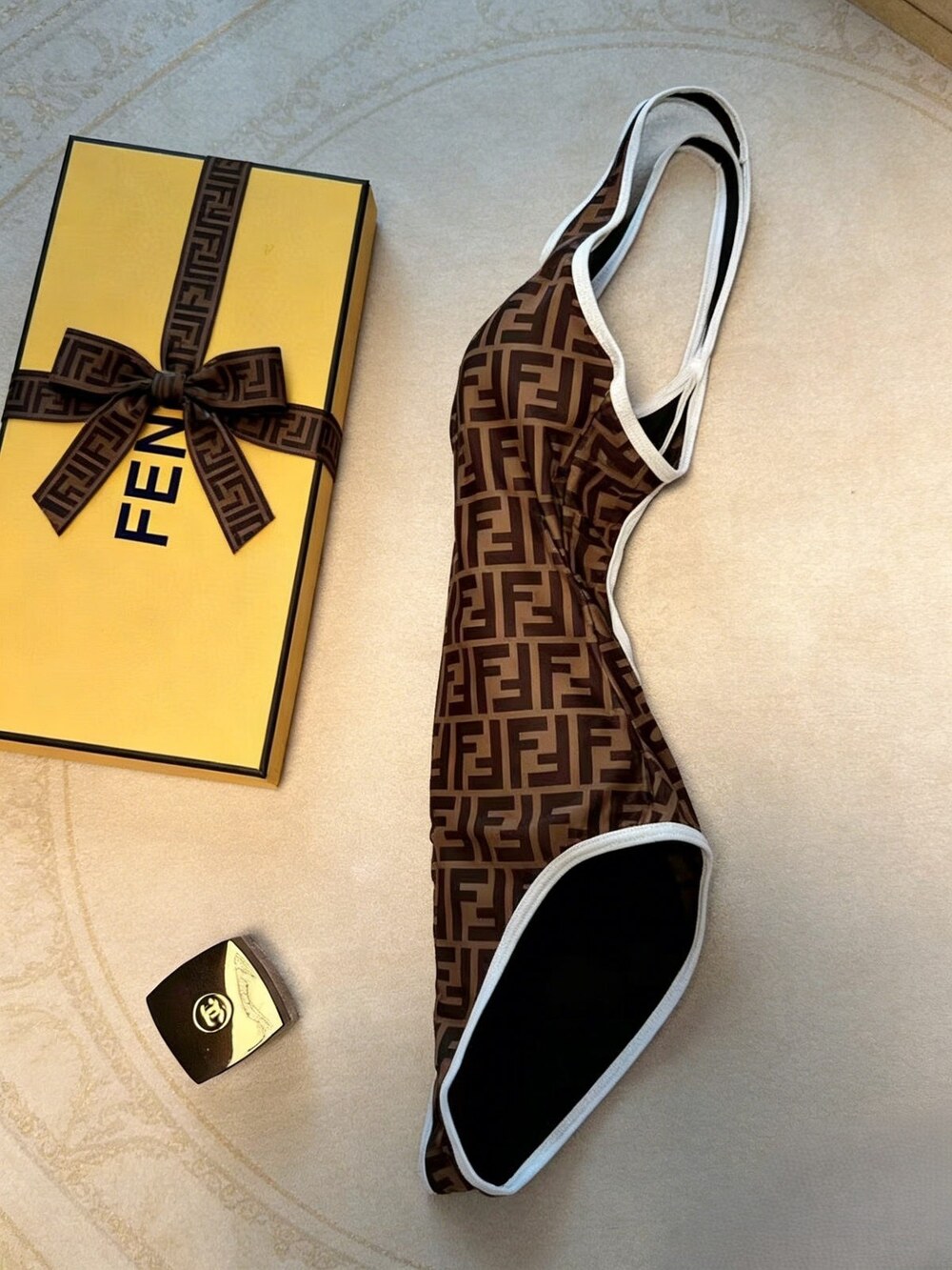 Fendi FF Logo Contrast Trim Swimsuit - Picture 4 of 6